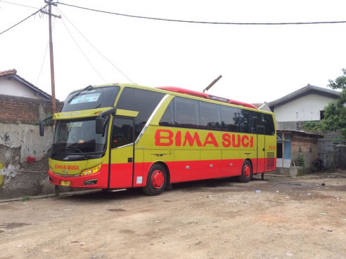 sewa bus pariwisata