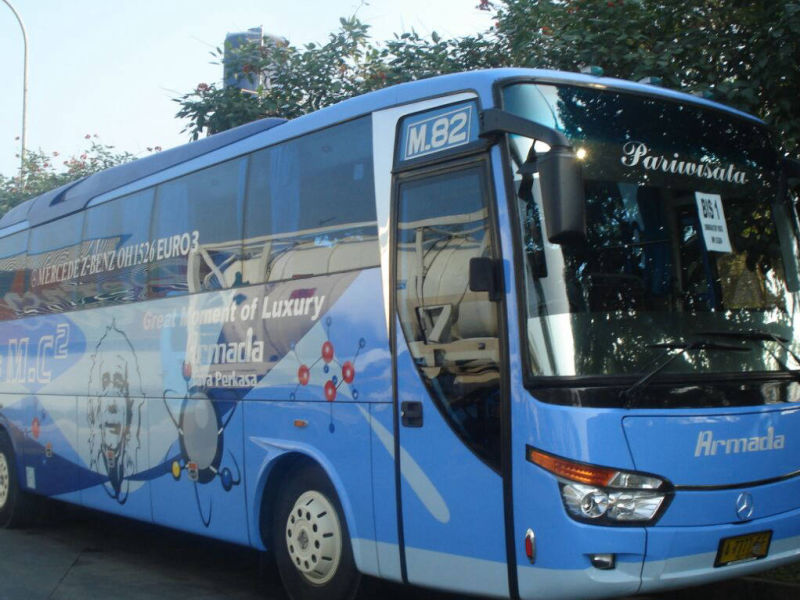bus pariwisata
